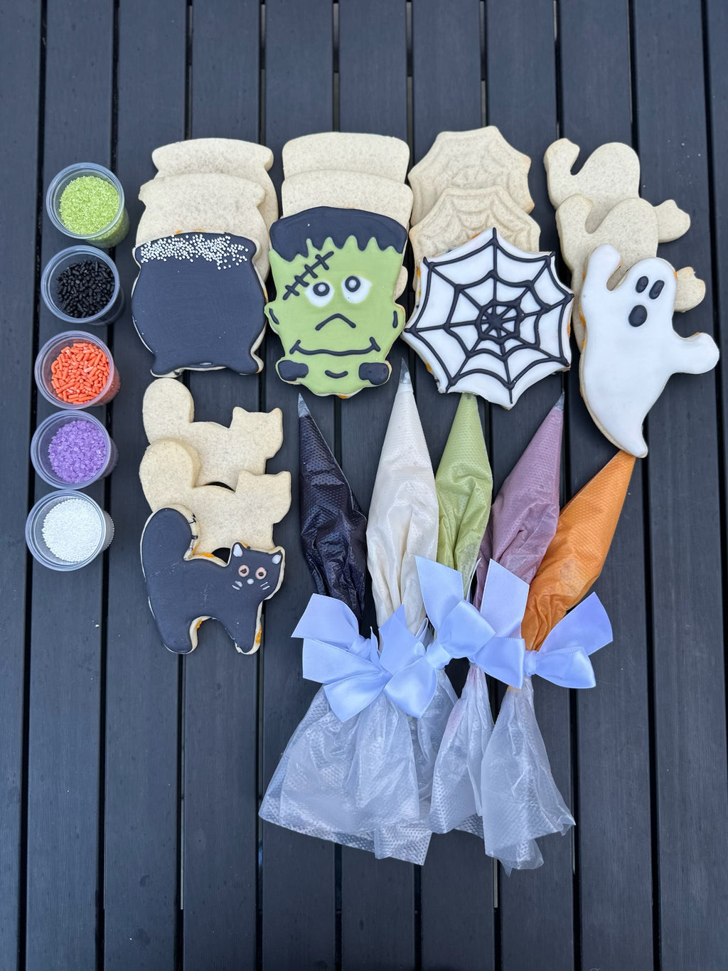 Halloween Color Me Sweet Decorating Kit
