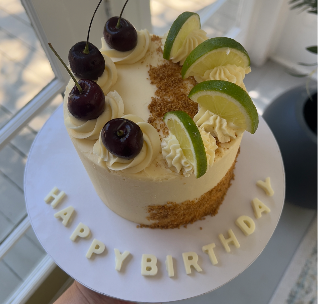 8in Statement Cake w/o Filling